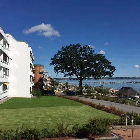 H3 53 - Hanseat - Aussenschwimmbad *