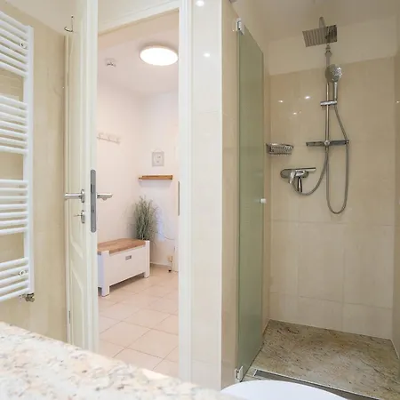H3 53 - Hanseat - Aussenschwimmbad Apartment Scharbeutz